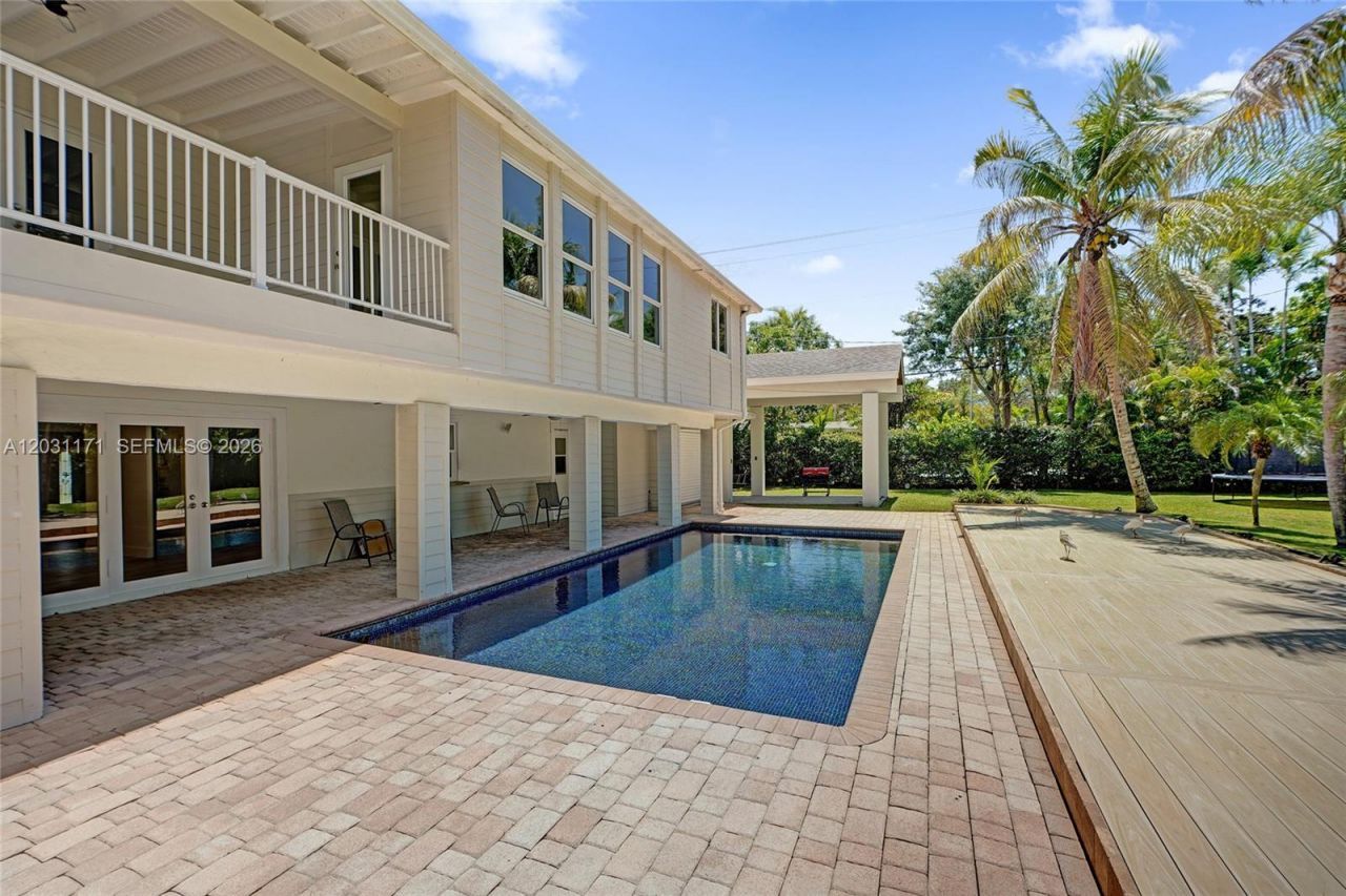 8320 SW 161st St, Palmetto Bay, FL 33157 Photo