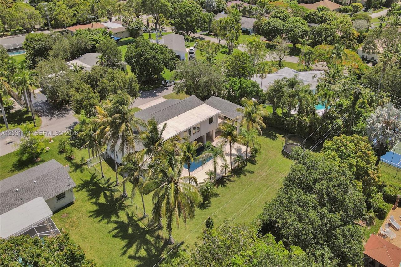 8320 SW 161st St, Palmetto Bay, FL 33157 Photo