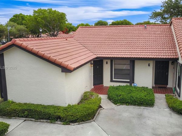 15240 SW 45th Ter , Unit 54-H, Miami, FL 33185