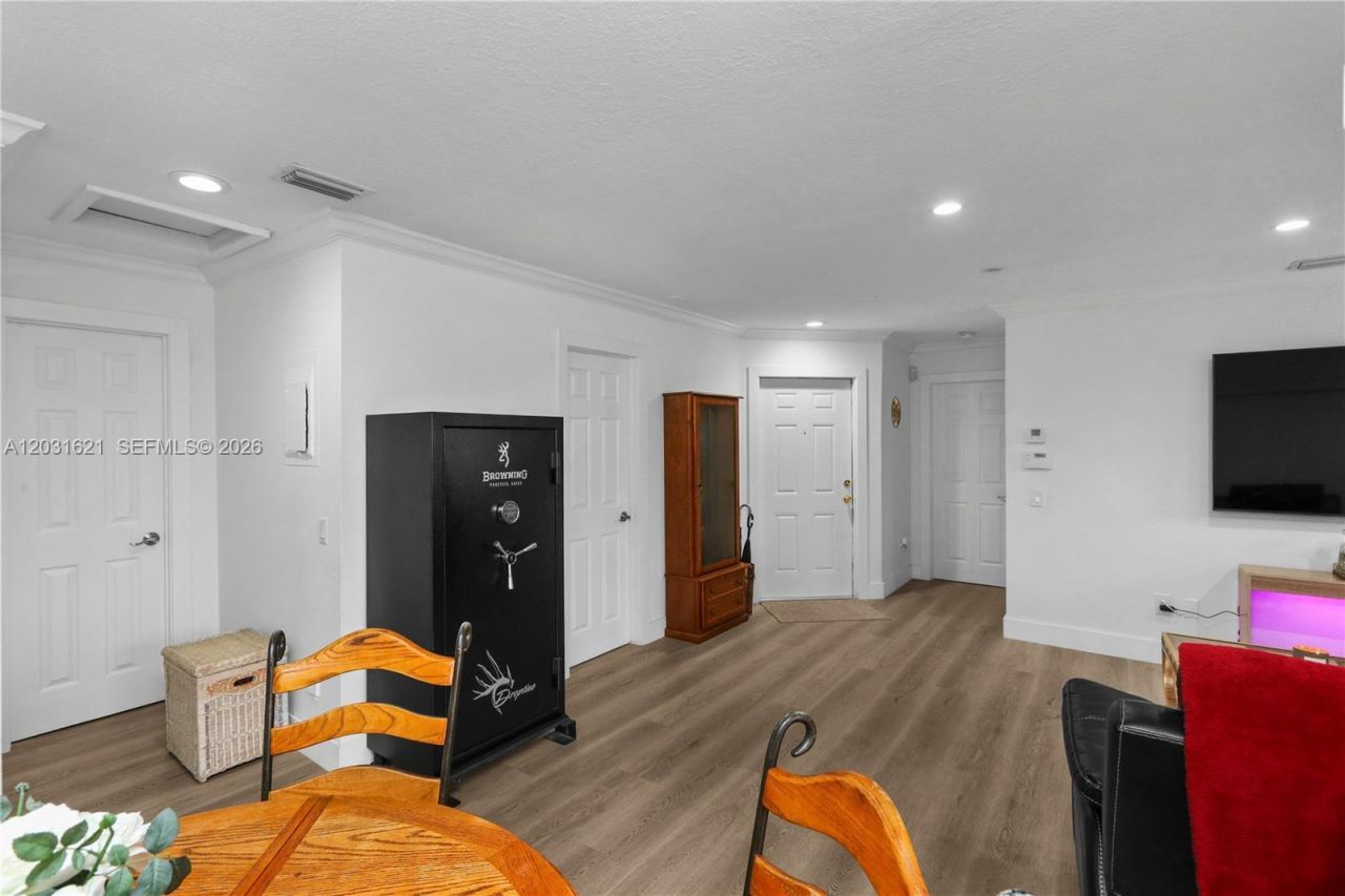 15240 SW 45th Ter , Unit 54-H, Miami, FL 33185 Photo