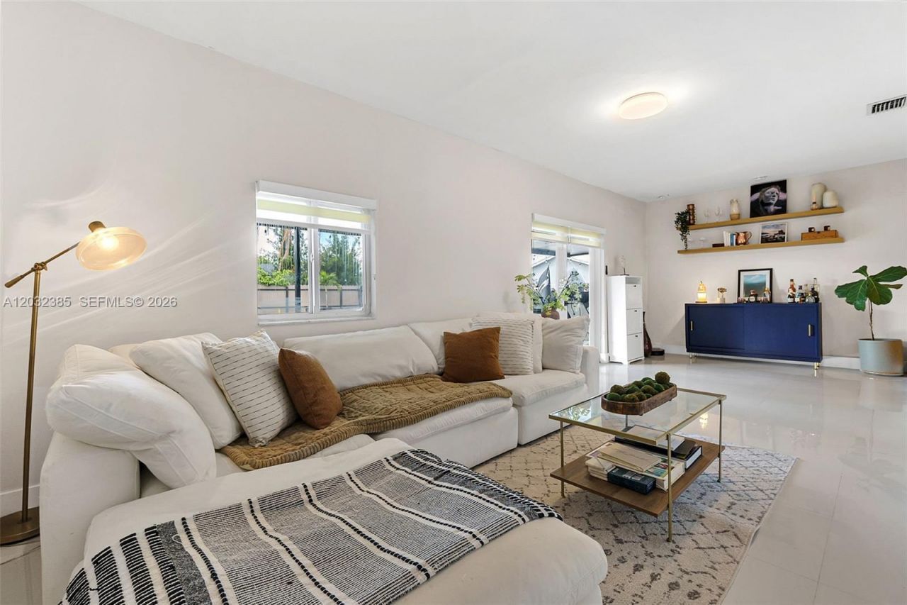 4621 Johnson St , Hollywood, FL 33021 Photo