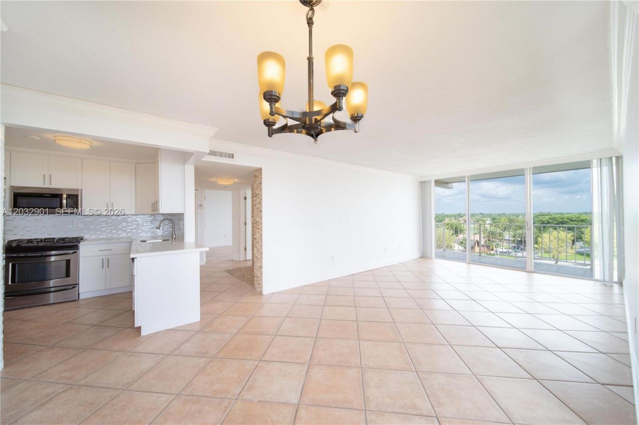 13120 SW 92nd Ave , Unit B-PH6, Miami, FL 33176 Photo