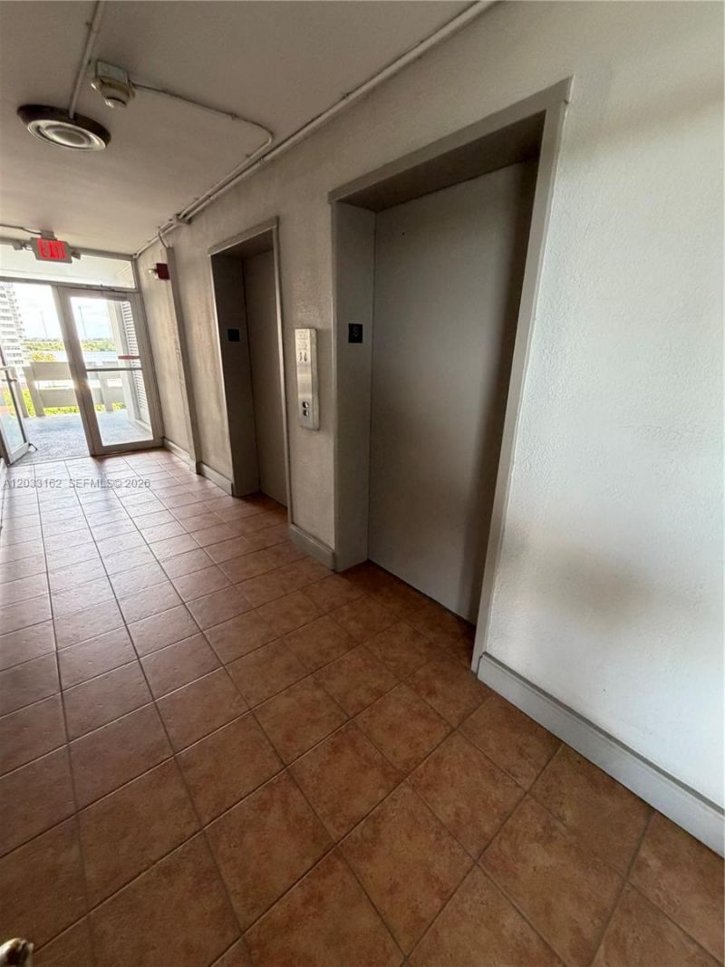 1401 NE Miami Gardens Dr , Unit 891, Miami, FL 33179 Photo