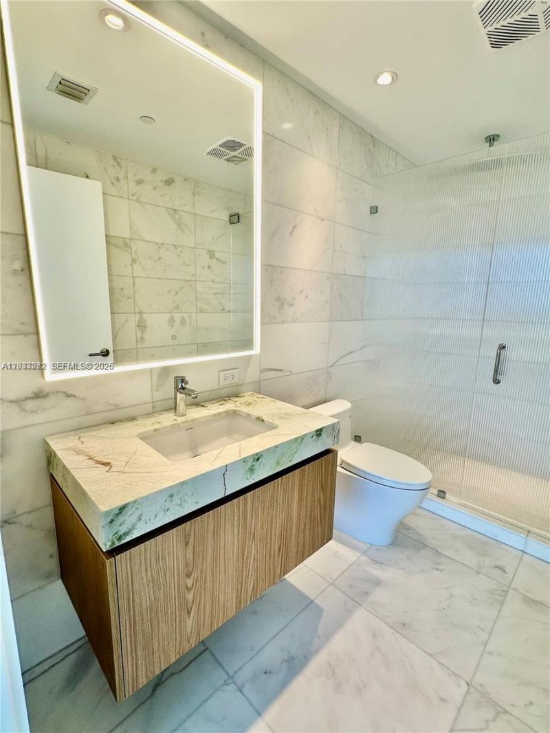 500 Alton Rd , Unit 2108, Miami Beach, FL 33139 Photo