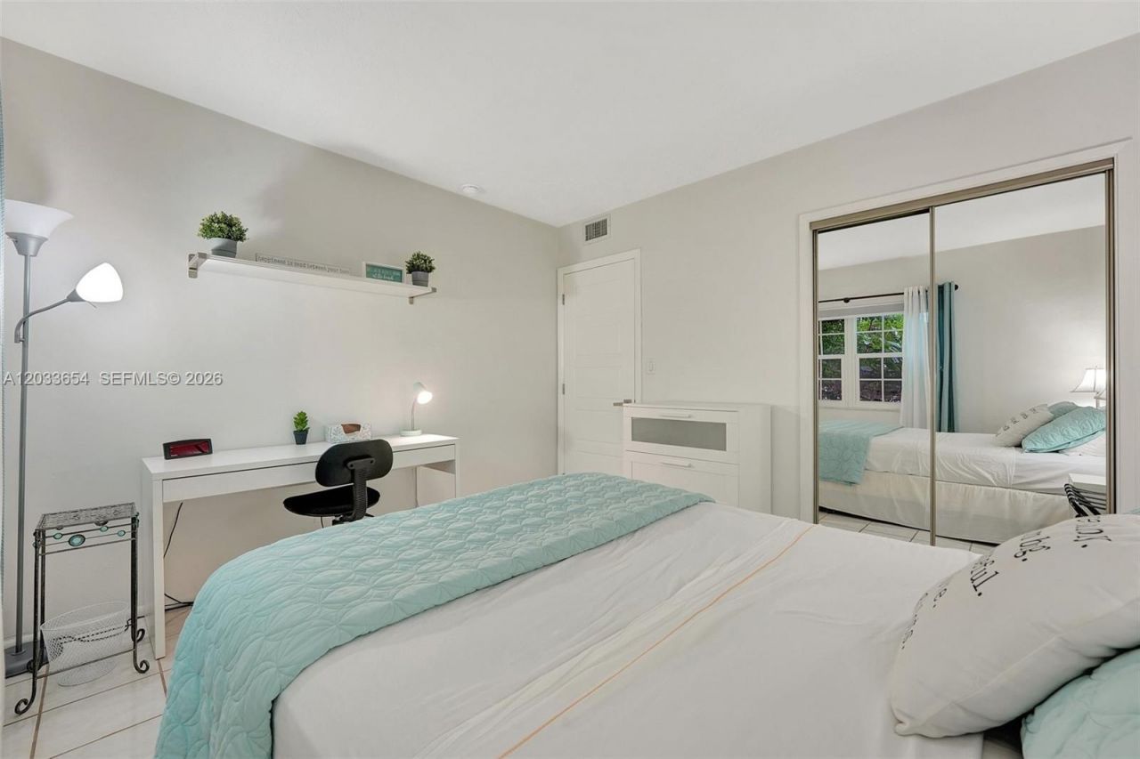 221 SE 9th Ave, Unit 102, Pompano Beach, FL 33060 Photo