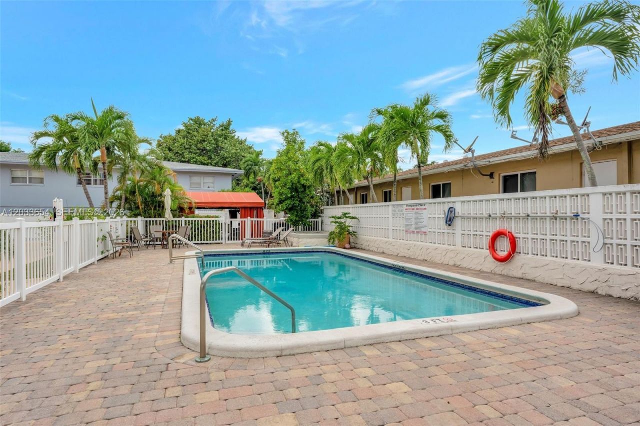 221 SE 9th Ave, Unit 102, Pompano Beach, FL 33060 Photo