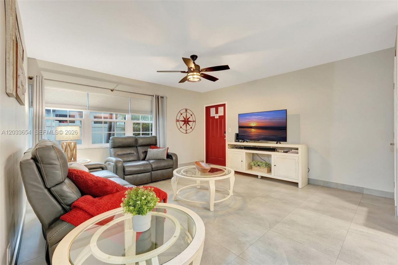 221 SE 9th Ave, Unit 102, Pompano Beach, FL 33060 Photo