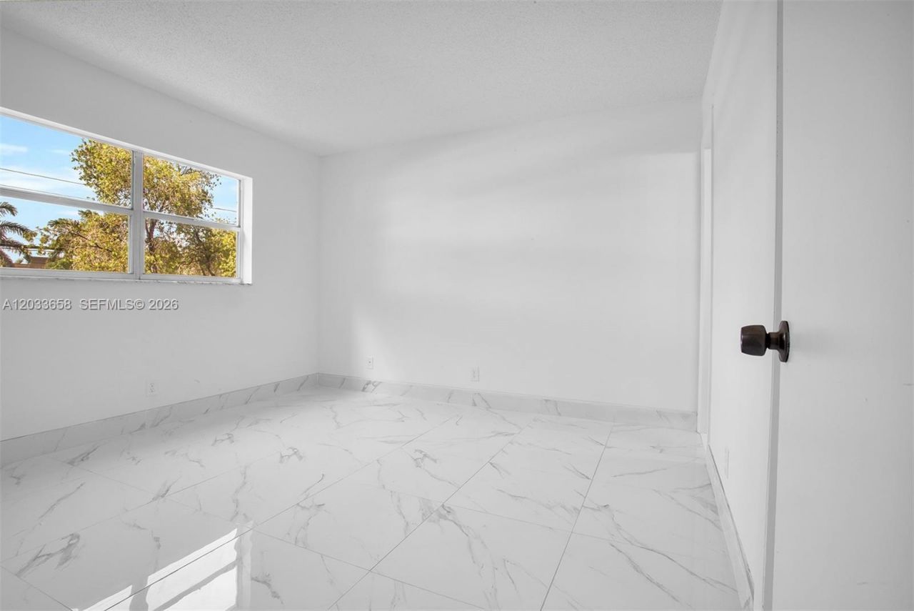 8852 W Mcnab Rd , Unit 205, Tamarac, FL 33321 Photo