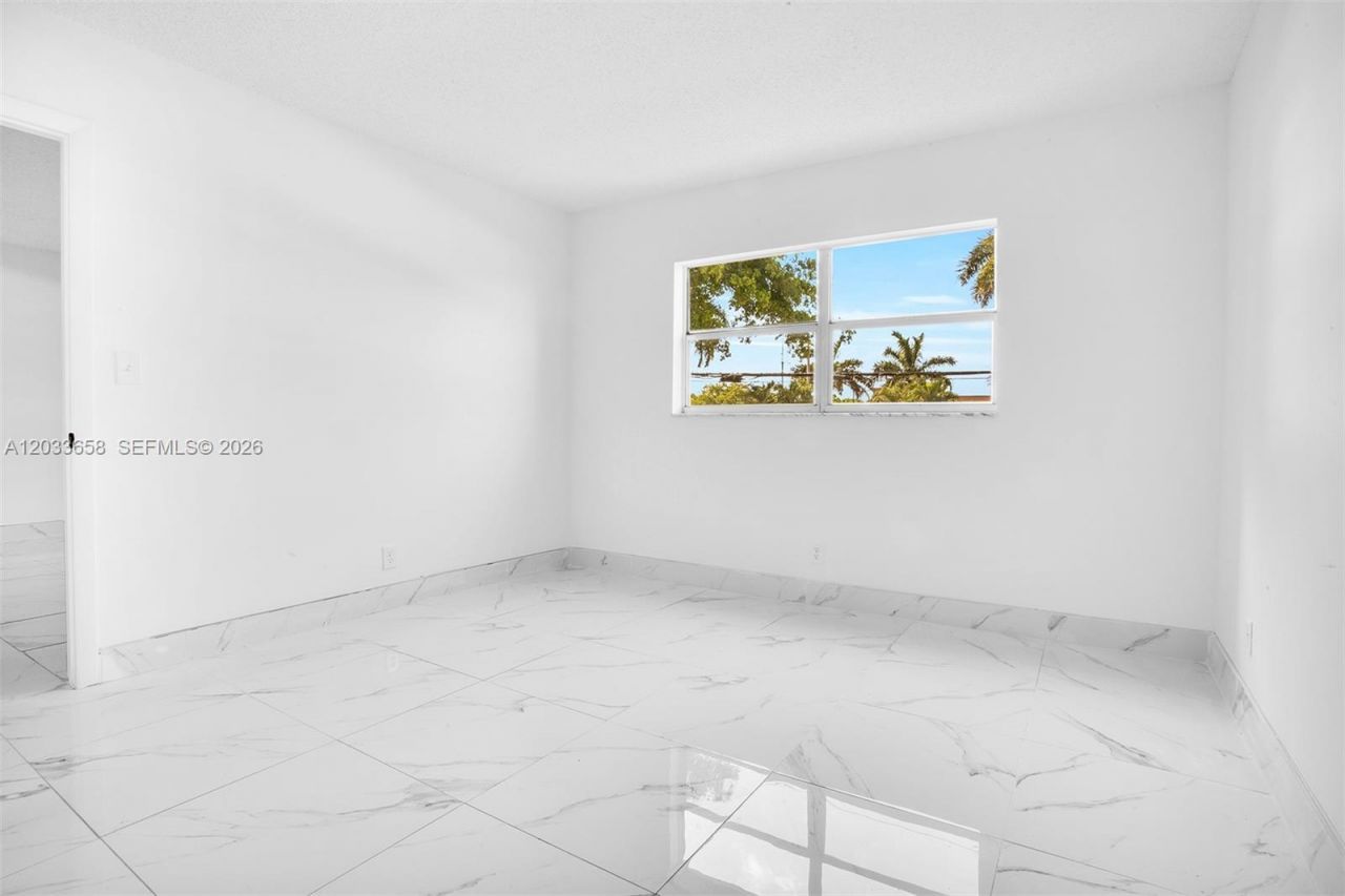 8852 W Mcnab Rd , Unit 205, Tamarac, FL 33321 Photo