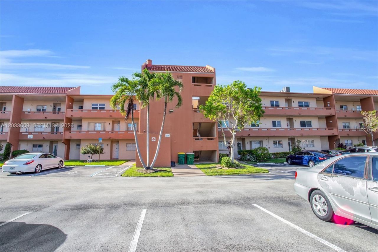 8852 W Mcnab Rd , Unit 205, Tamarac, FL 33321 Photo