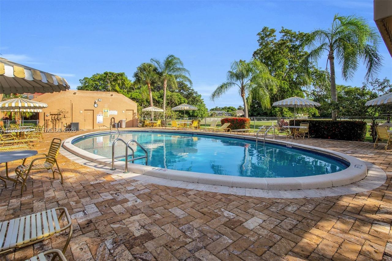 8852 W Mcnab Rd , Unit 205, Tamarac, FL 33321 Photo