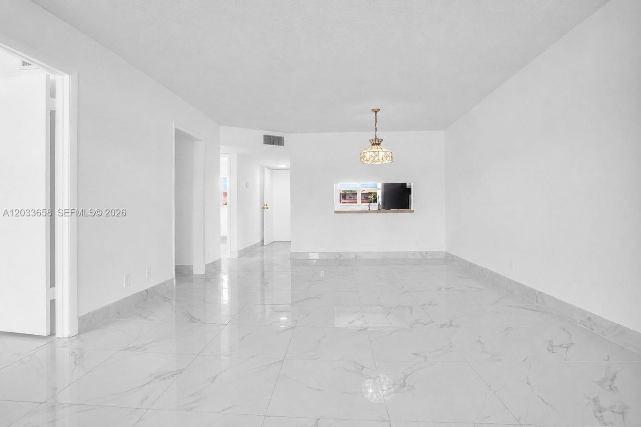 8852 W Mcnab Rd , Unit 205, Tamarac, FL 33321 Photo