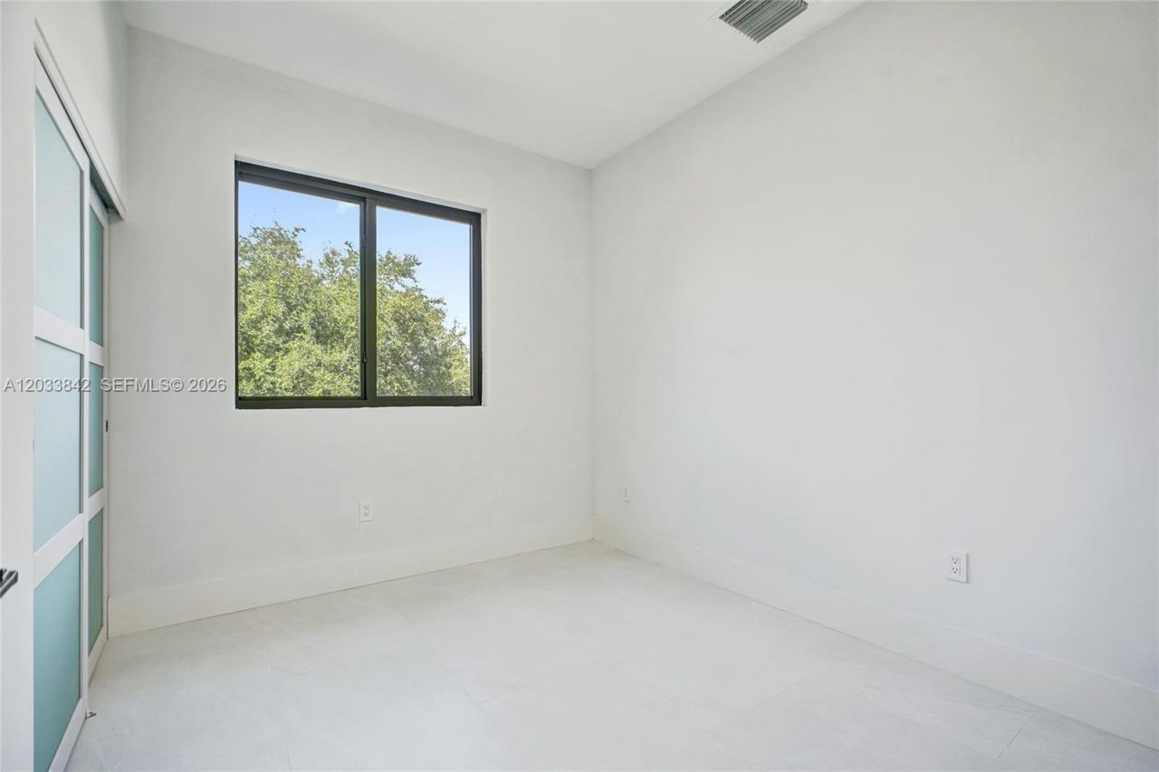 119 NE 118th St , Miami, FL 33161 Photo