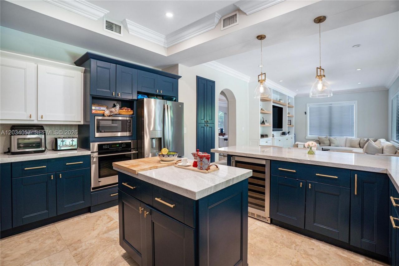 8919 NE 10th Ave , Miami, FL 33138 Photo