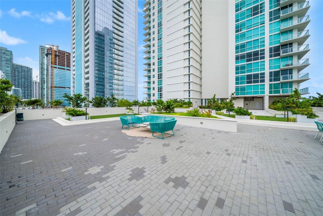 665 NE 25th St , Unit 802, Miami, FL 33137 Photo