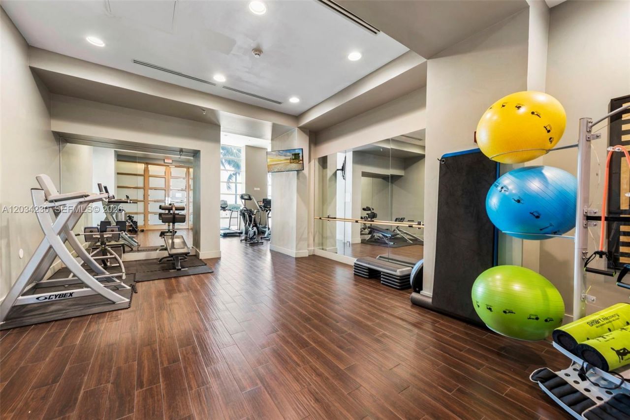 665 NE 25th St , Unit 802, Miami, FL 33137 Photo