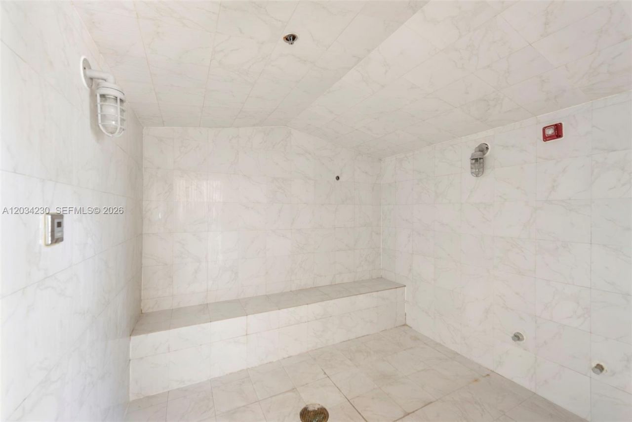 665 NE 25th St , Unit 802, Miami, FL 33137 Photo