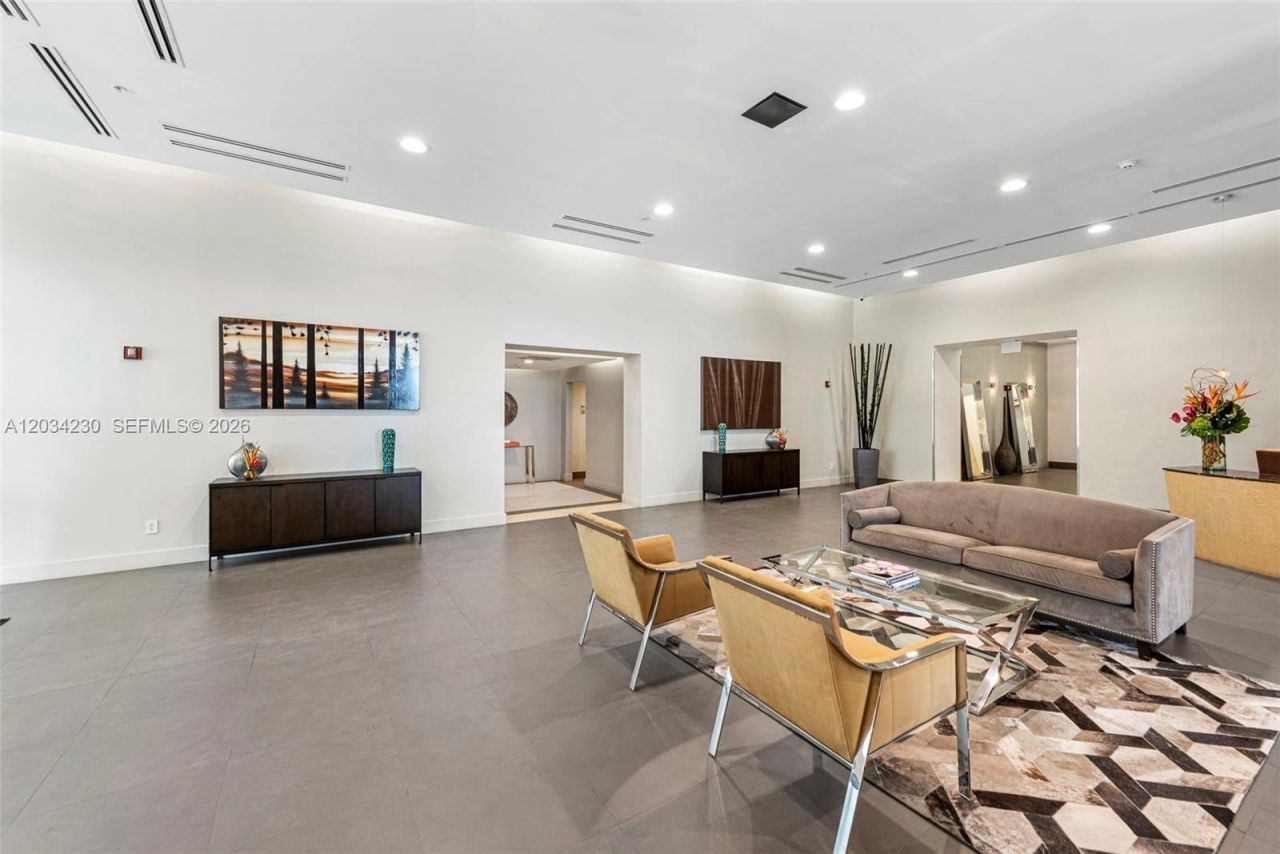 665 NE 25th St , Unit 802, Miami, FL 33137 Photo