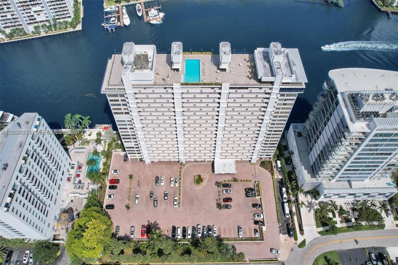 936 Intracoastal Dr , Unit 21B, Fort Lauderdale, FL 33304 Photo