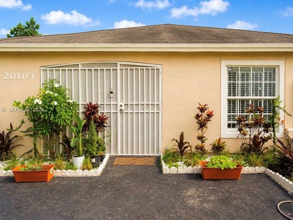 20103 NW 27th Cir , Miami Gardens, FL 33056
