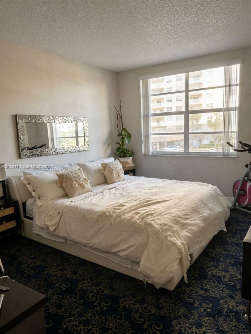 1985 S Ocean Dr , Unit 2B, Hallandale Beach, FL 33009 Photo