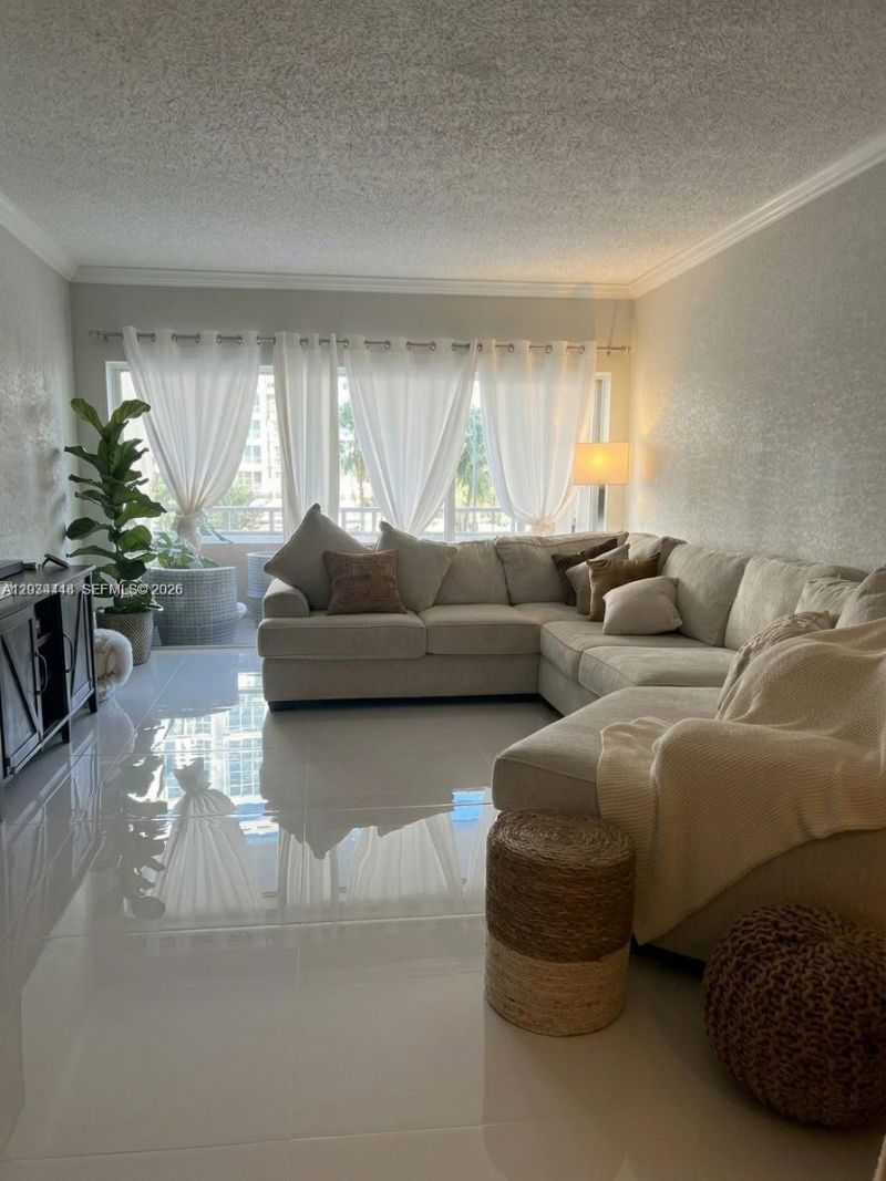 1985 S Ocean Dr , Unit 2B, Hallandale Beach, FL 33009 Photo