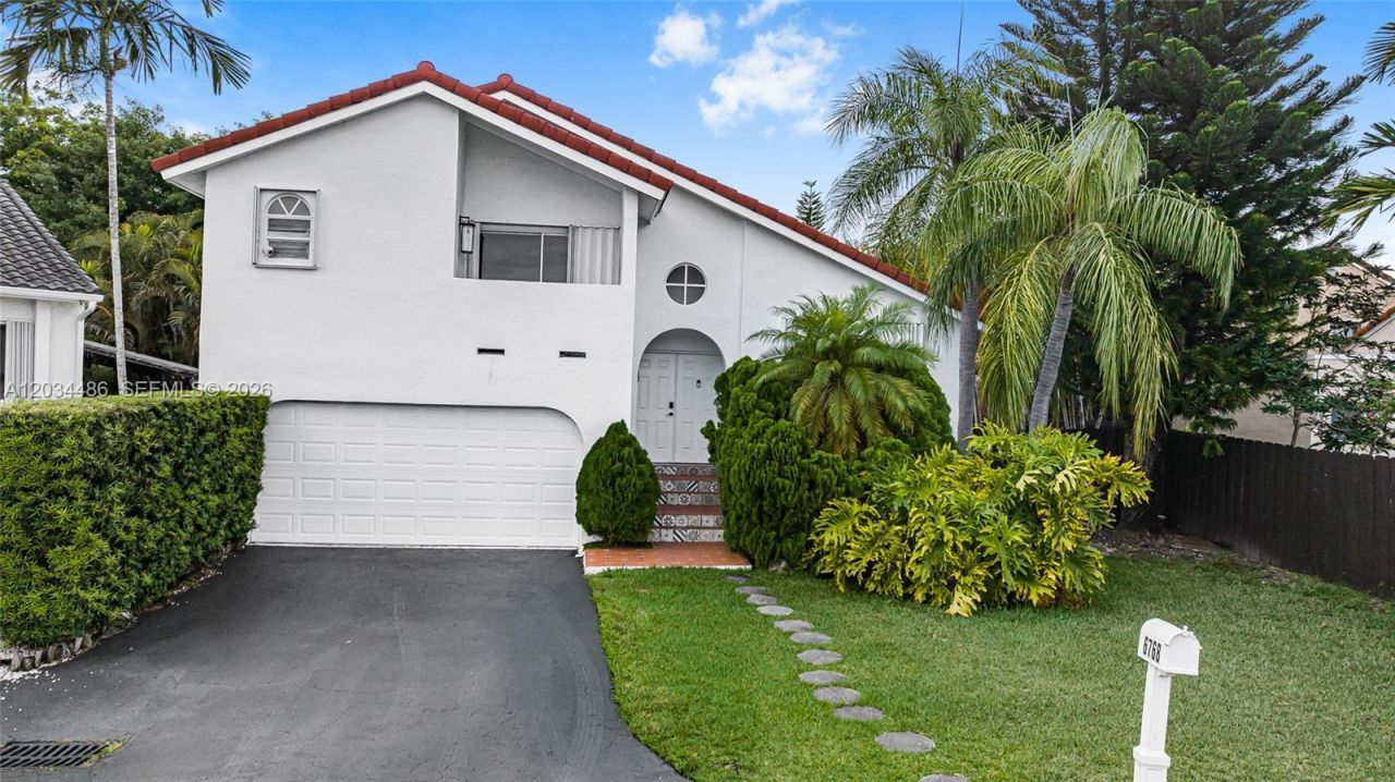 6768 SW 104th Ave, Miami, FL 33173 Photo