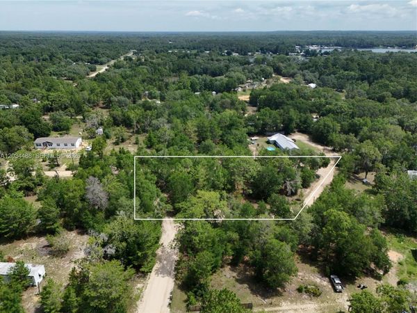 225 MIRROR LAKE DR , Interlachen, FL 32148