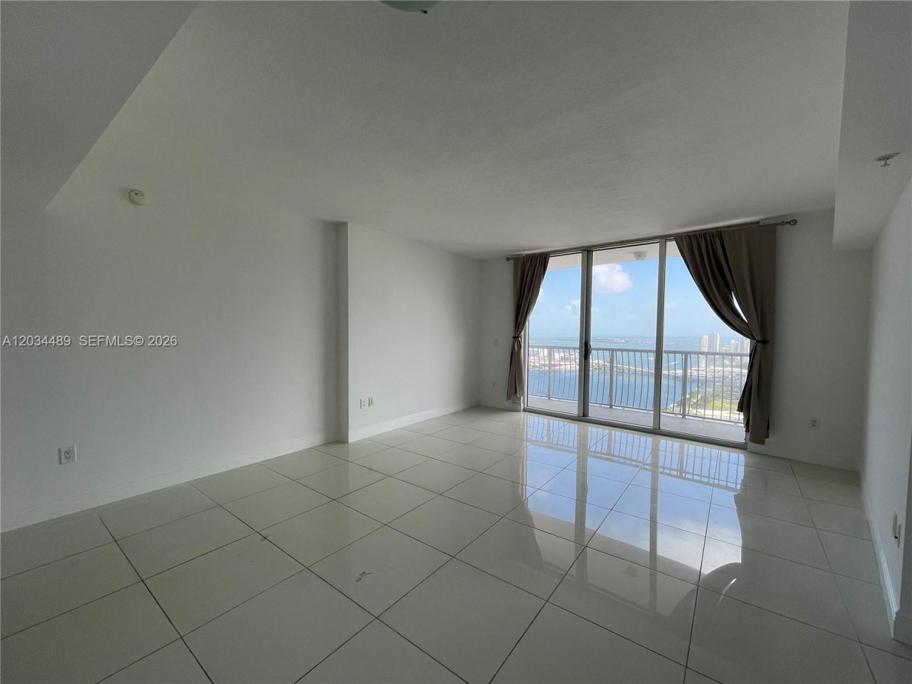 1750 N Bayshore Dr , Unit 5408, Miami, FL 33132 Photo