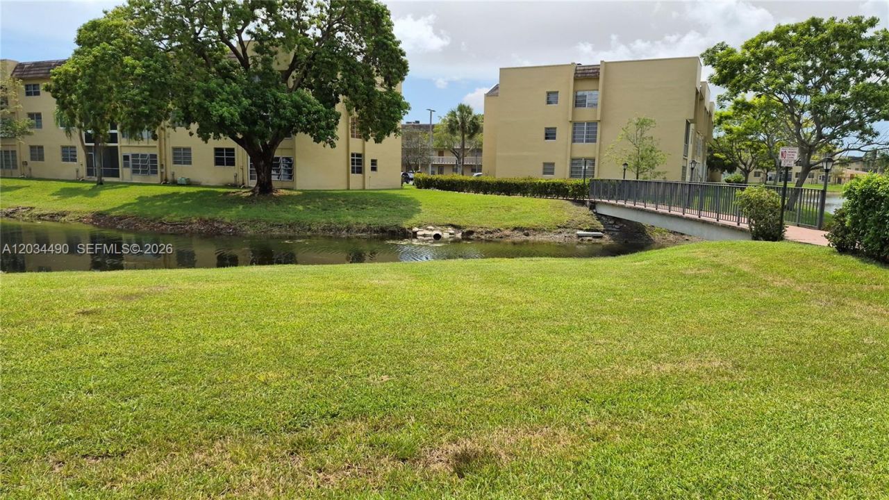 6050 NW 64th Ave, Unit 105, Tamarac, FL 33319 Photo