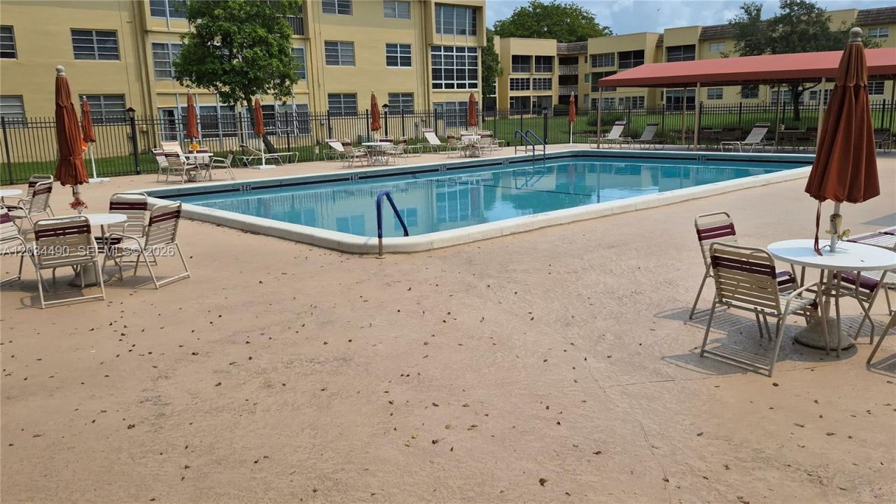 6050 NW 64th Ave, Unit 105, Tamarac, FL 33319 Photo
