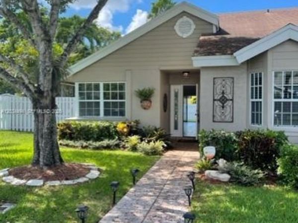 11160 SW 11th Pl , Unit 11160, Davie, FL 33324