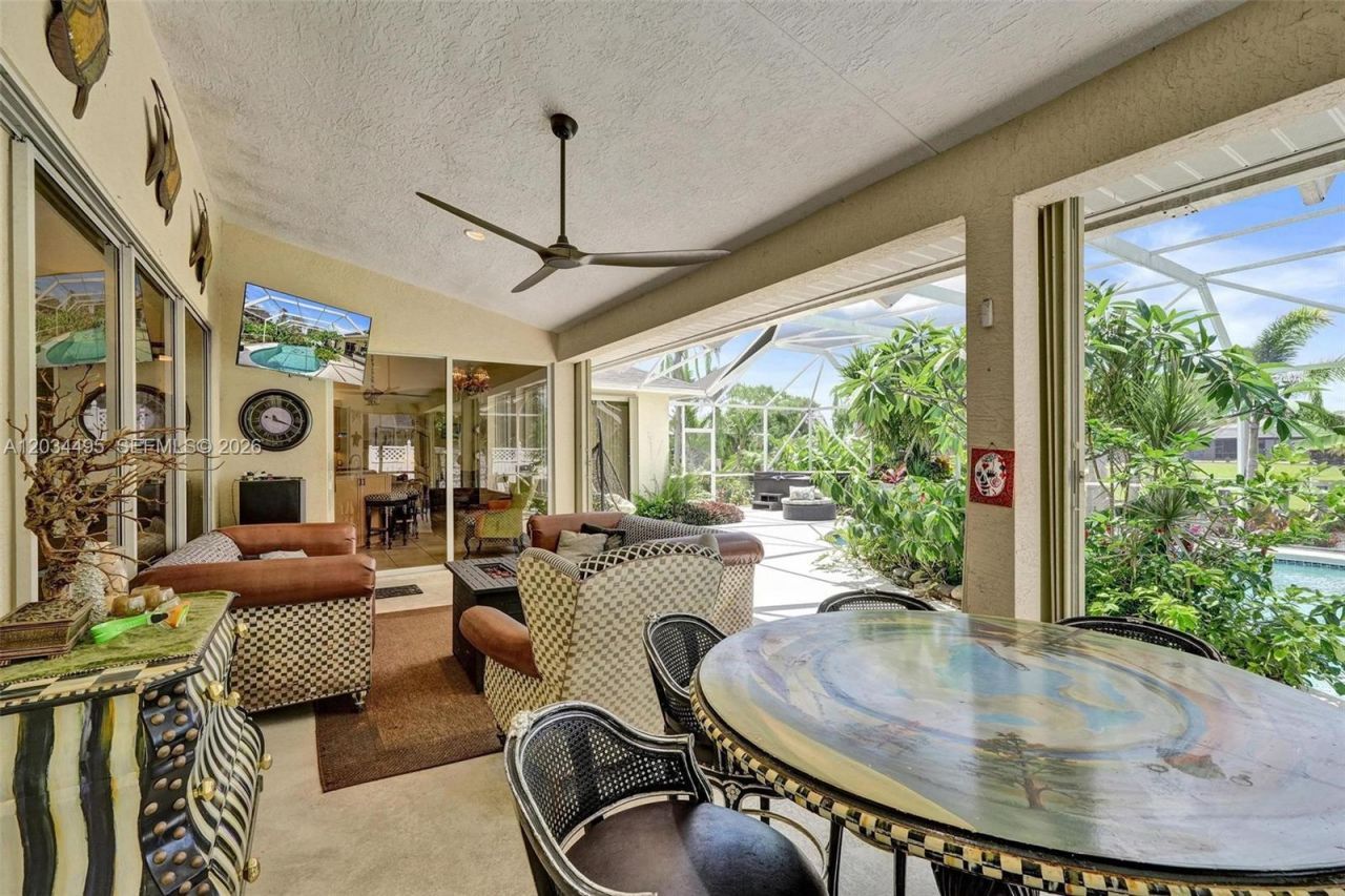 470 NE Cornwall , Port Saint Lucie, FL 34983 Photo