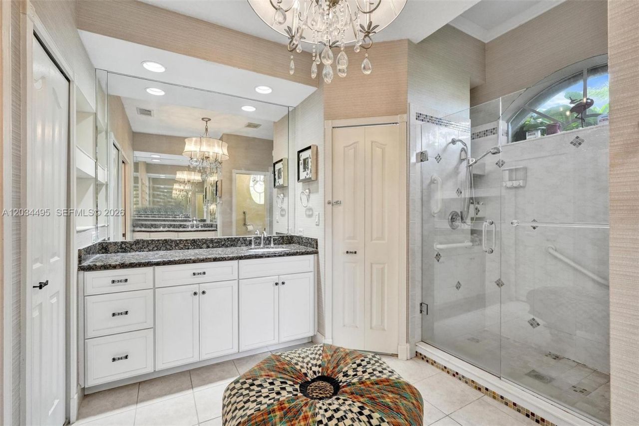 470 NE Cornwall , Port Saint Lucie, FL 34983 Photo