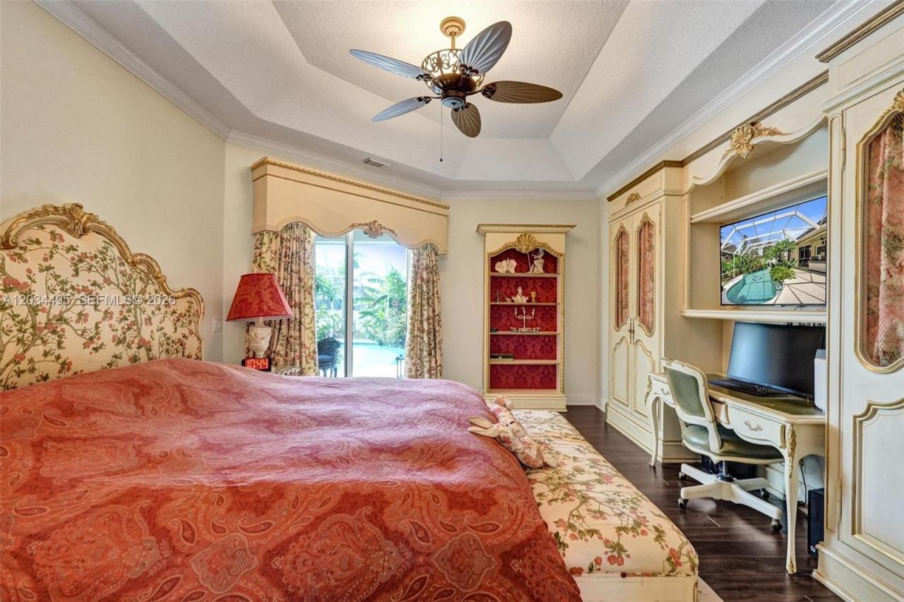 470 NE Cornwall , Port Saint Lucie, FL 34983 Photo