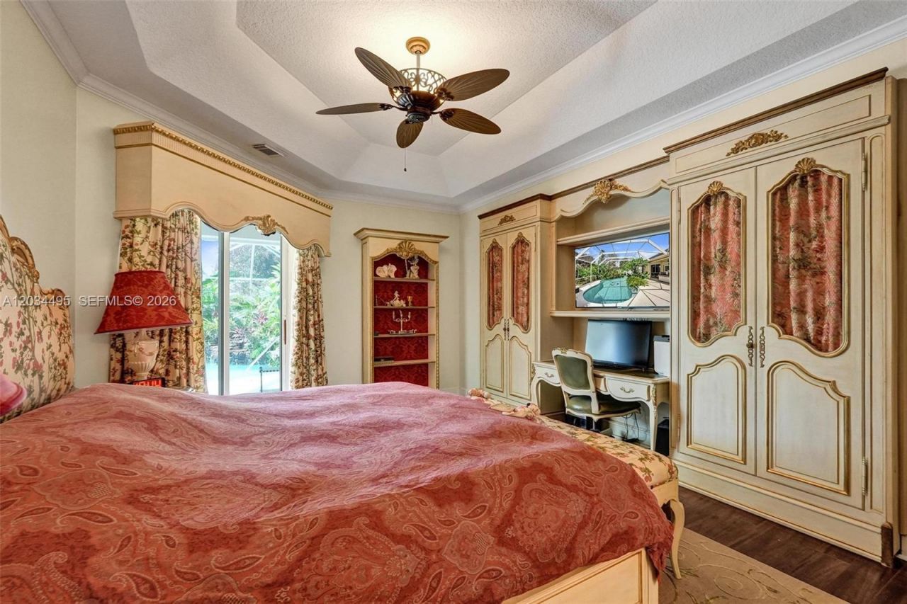 470 NE Cornwall , Port Saint Lucie, FL 34983 Photo