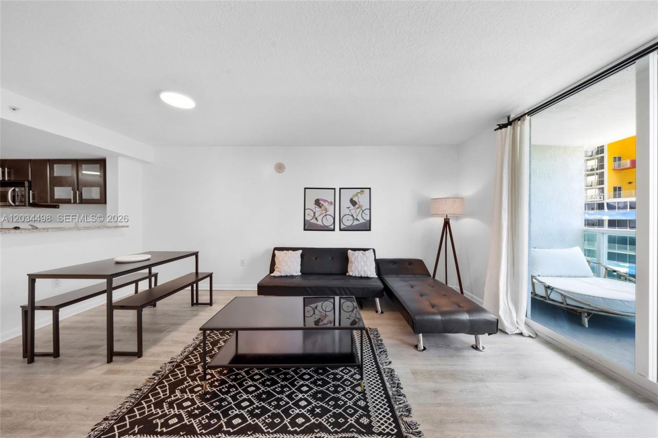 2101 Brickell Ave , Unit 605, Miami, FL 33129 Photo