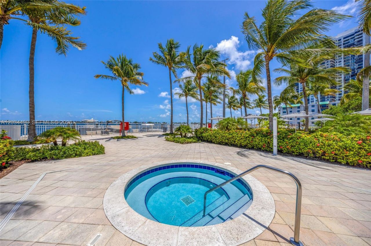 2101 Brickell Ave , Unit 605, Miami, FL 33129 Photo