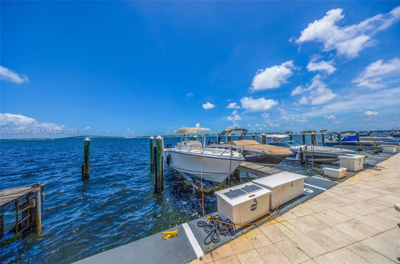 2101 Brickell Ave , Unit 605, Miami, FL 33129 Photo