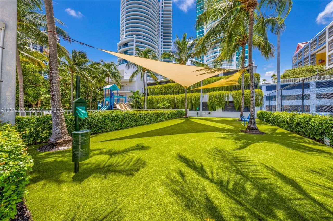 2101 Brickell Ave , Unit 605, Miami, FL 33129 Photo