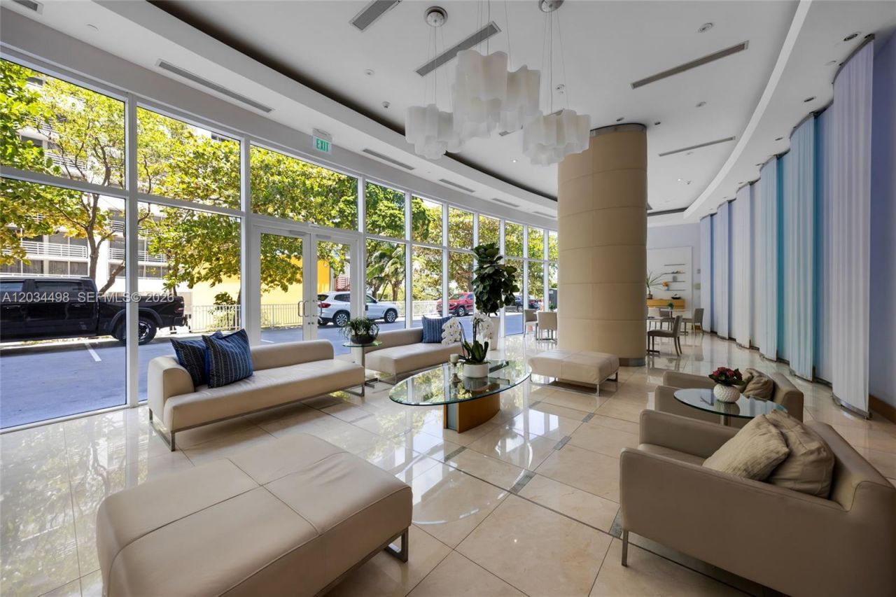 2101 Brickell Ave , Unit 605, Miami, FL 33129 Photo