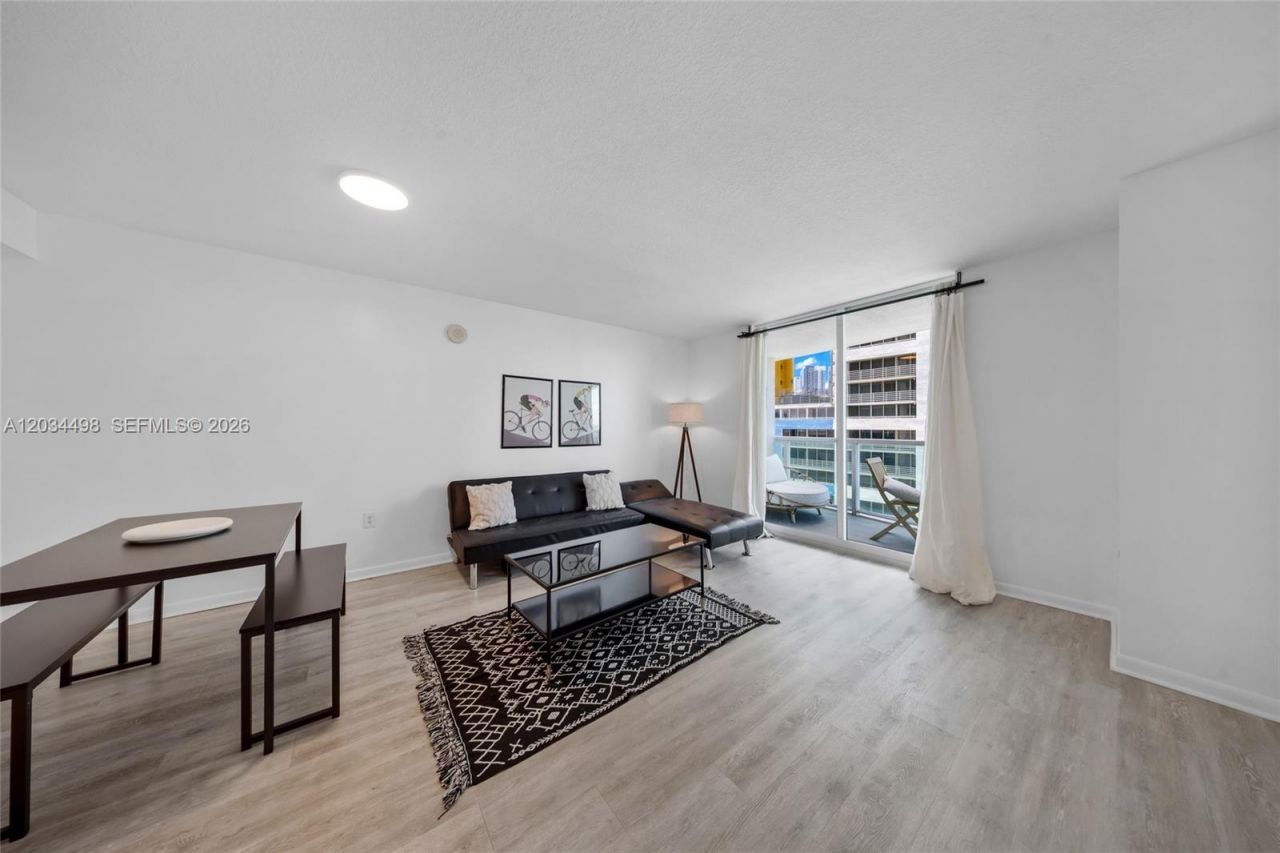 2101 Brickell Ave , Unit 605, Miami, FL 33129 Photo