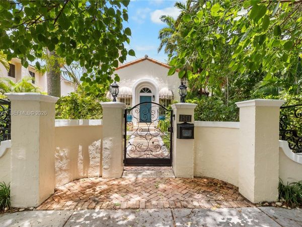 1511 SW 13th St , Miami, FL 33145