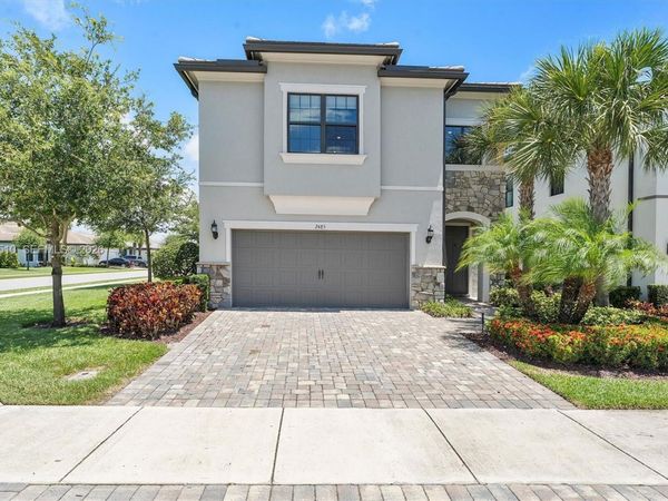 2485 Primrose Pl , Oakland Park, FL 33309
