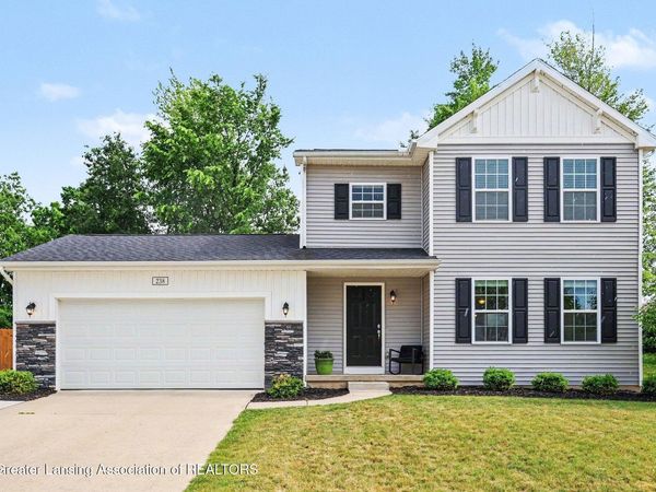 238 Noleigh Lane, DeWitt, MI 48820