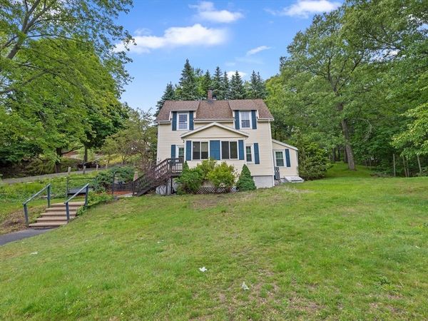42 Wood St, Woburn, MA 01801