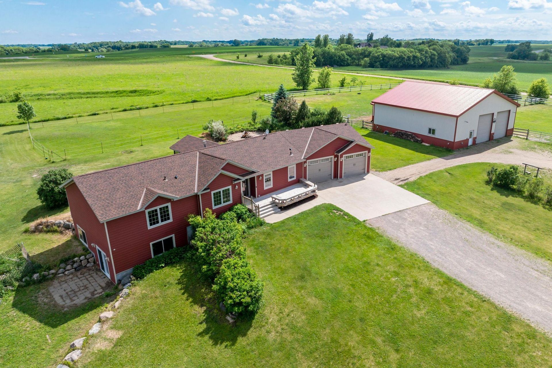 17156 730th Avenue , Dassel, MN 55325