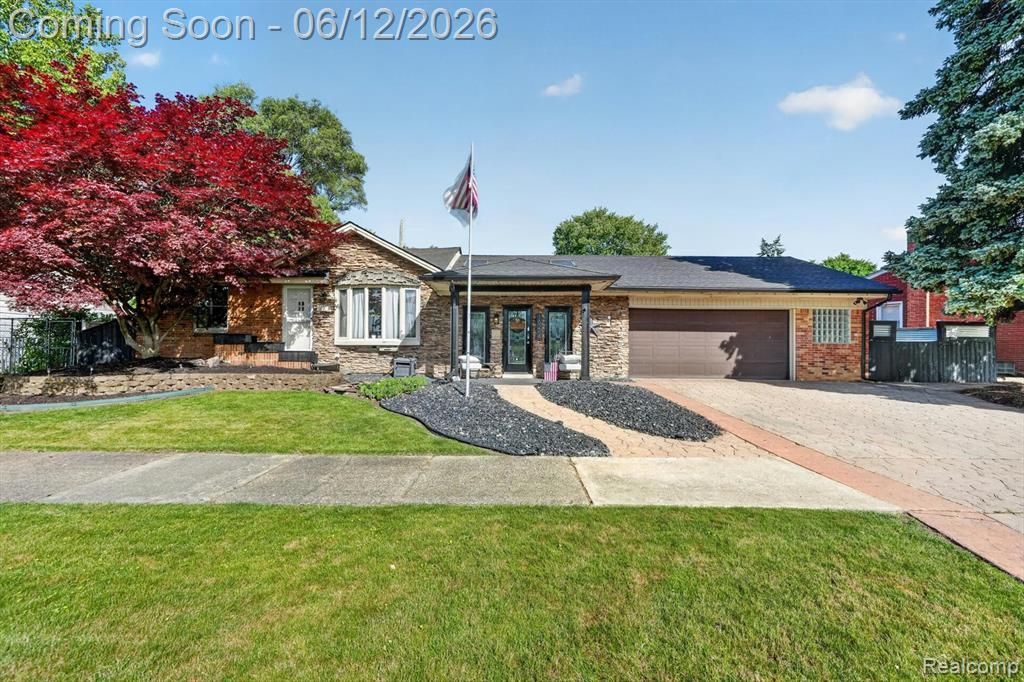 16244 Philomene Boulevard , Allen Park, MI 48101 Main Photo