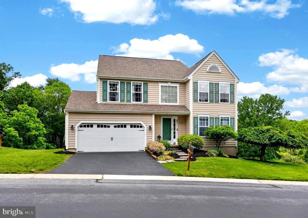 509 Larkins Bridge Drive, Downingtown, PA 19335 Main Photo