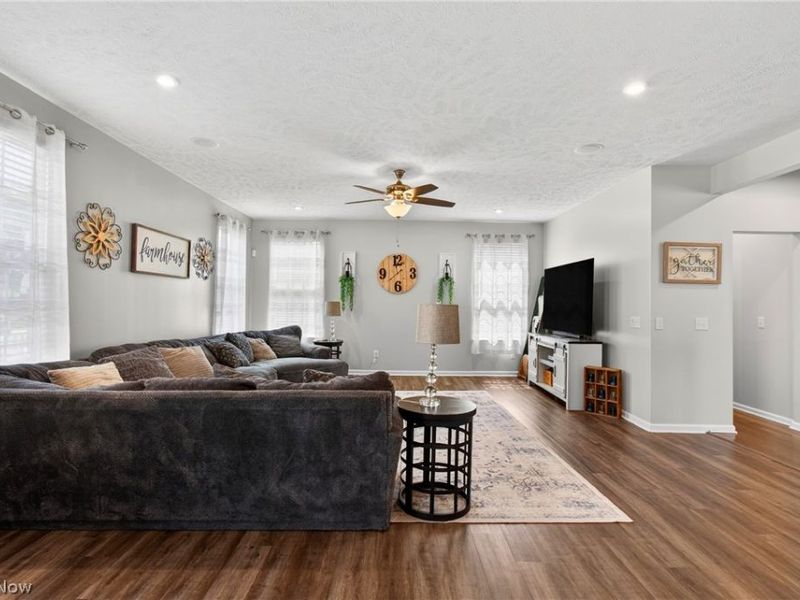 6115 Llanfair Street SW, Massillon, OH 44646 Photo 8